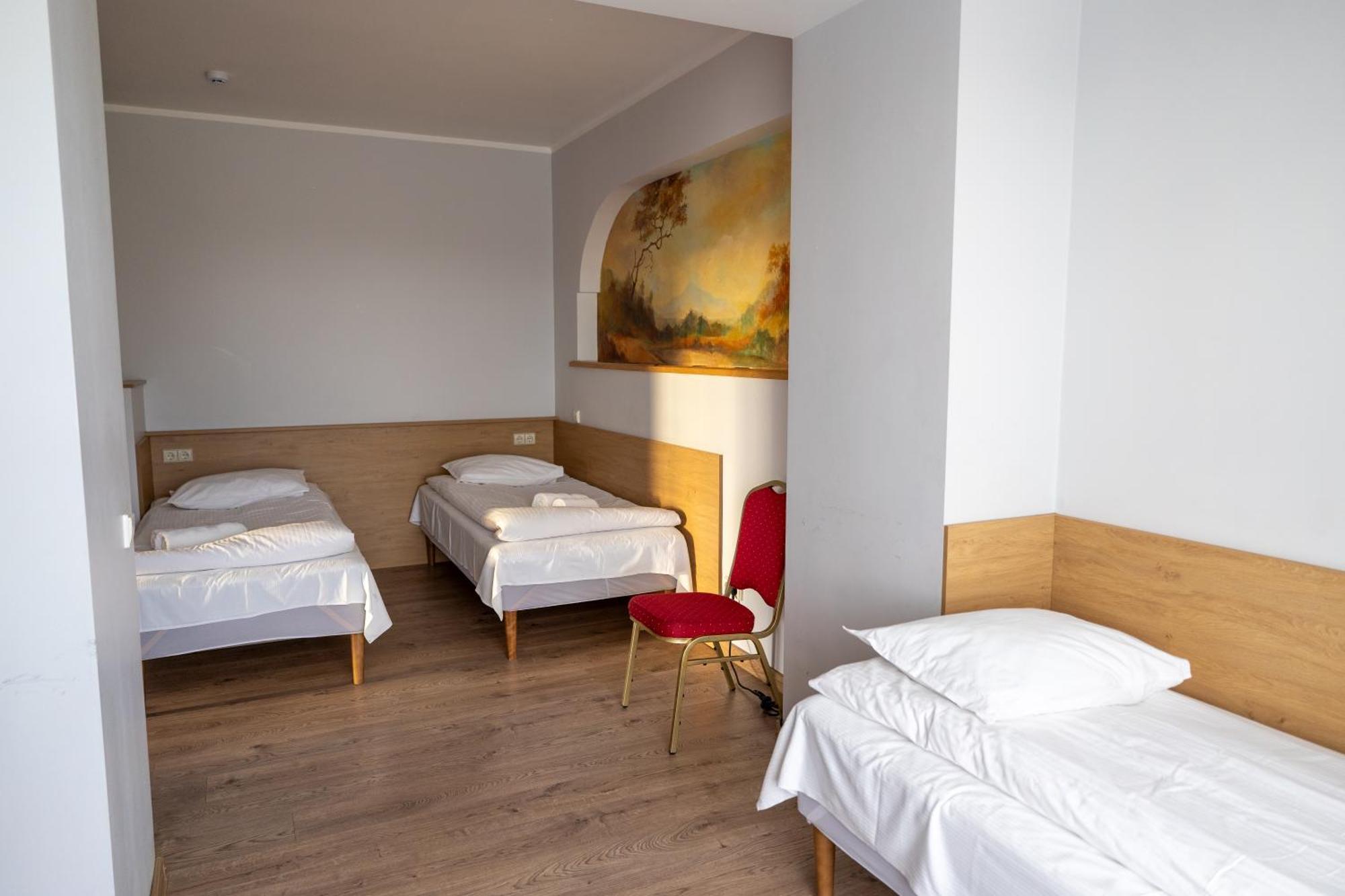 Viesbutis Banga Hotel โตเรกี ภายนอก รูปภาพ